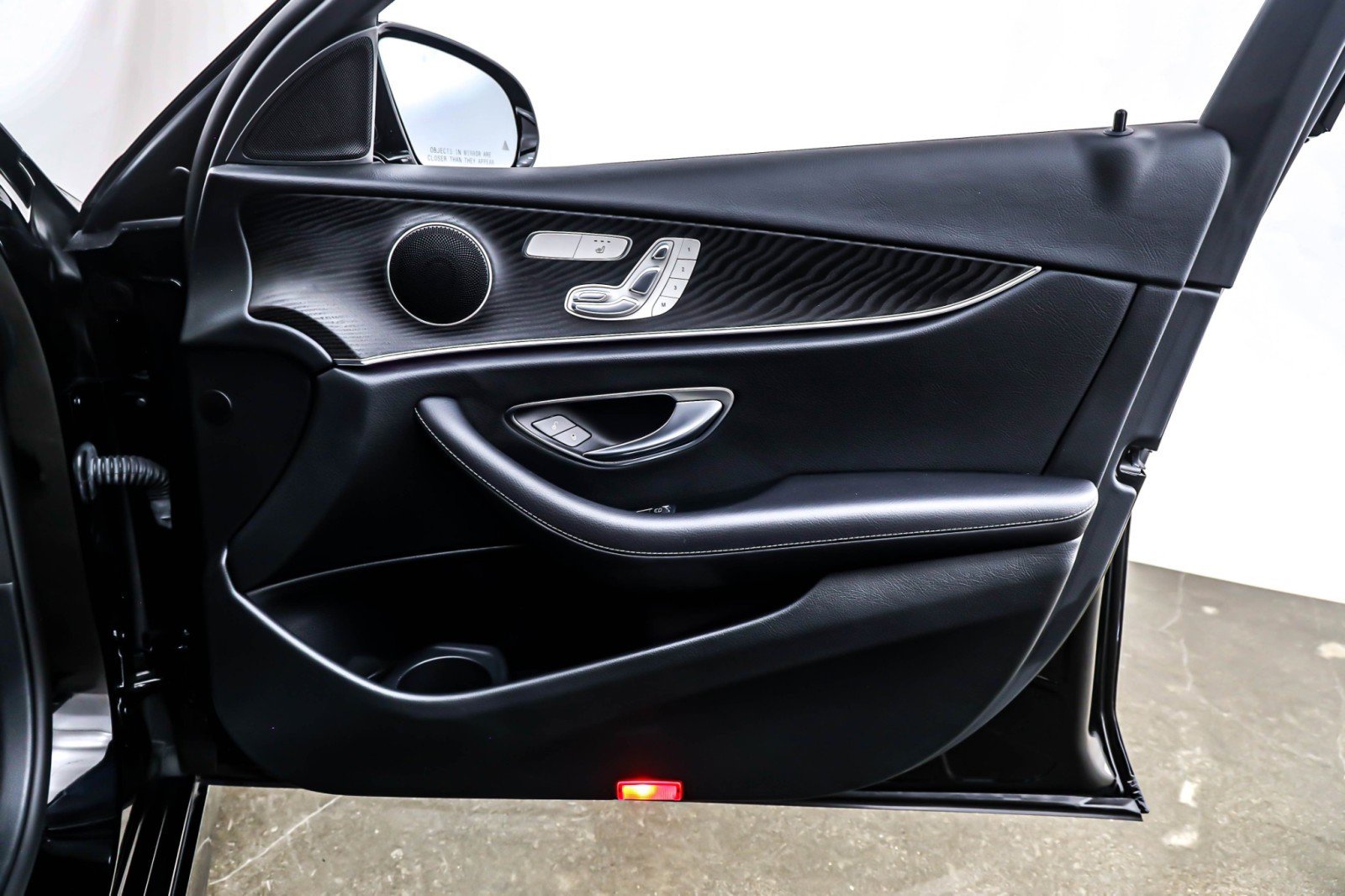 Used 2022 Mercedes-Benz E 350 Sedan image 25