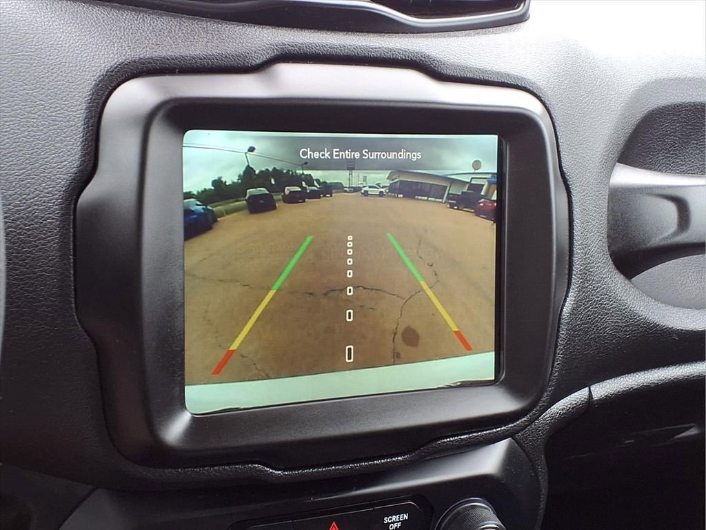 Used 2023 Jeep Renegade Latitude AWD/4WD image 13