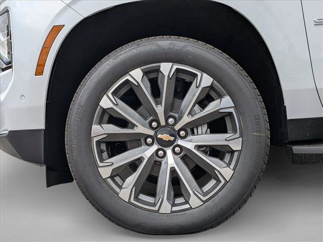 New 2026 Chevrolet Suburban High Country image 18