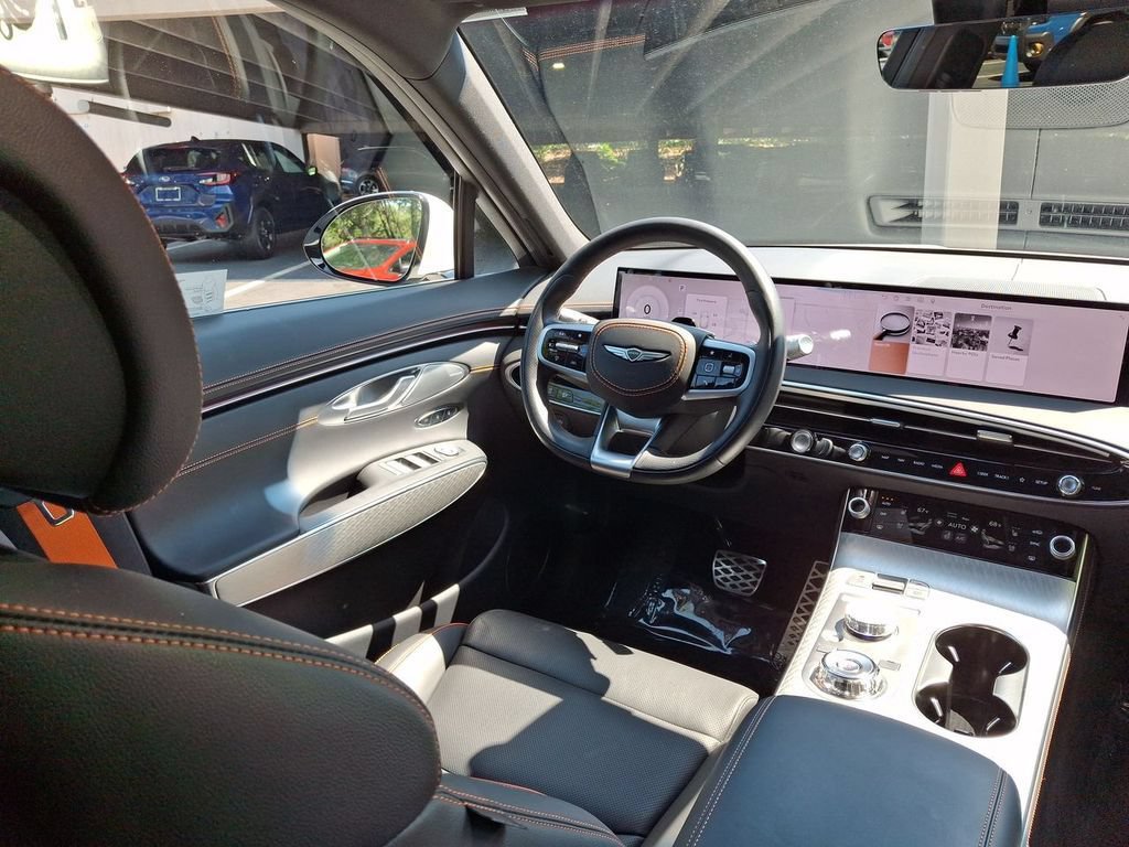Certified 2026 Genesis GV70 2.5T Sport Prestige AWD/4WD image 15