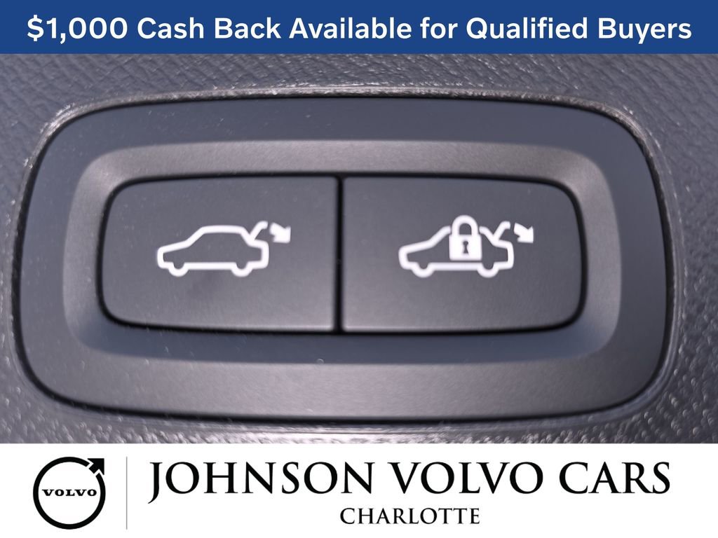 New 2026 Volvo XC90 B6 Ultra w/ Lounge Package AWD/4WD image 15