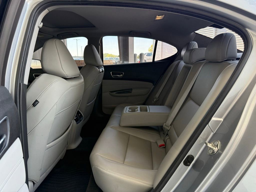 Used 2018 Acura TLX image 15