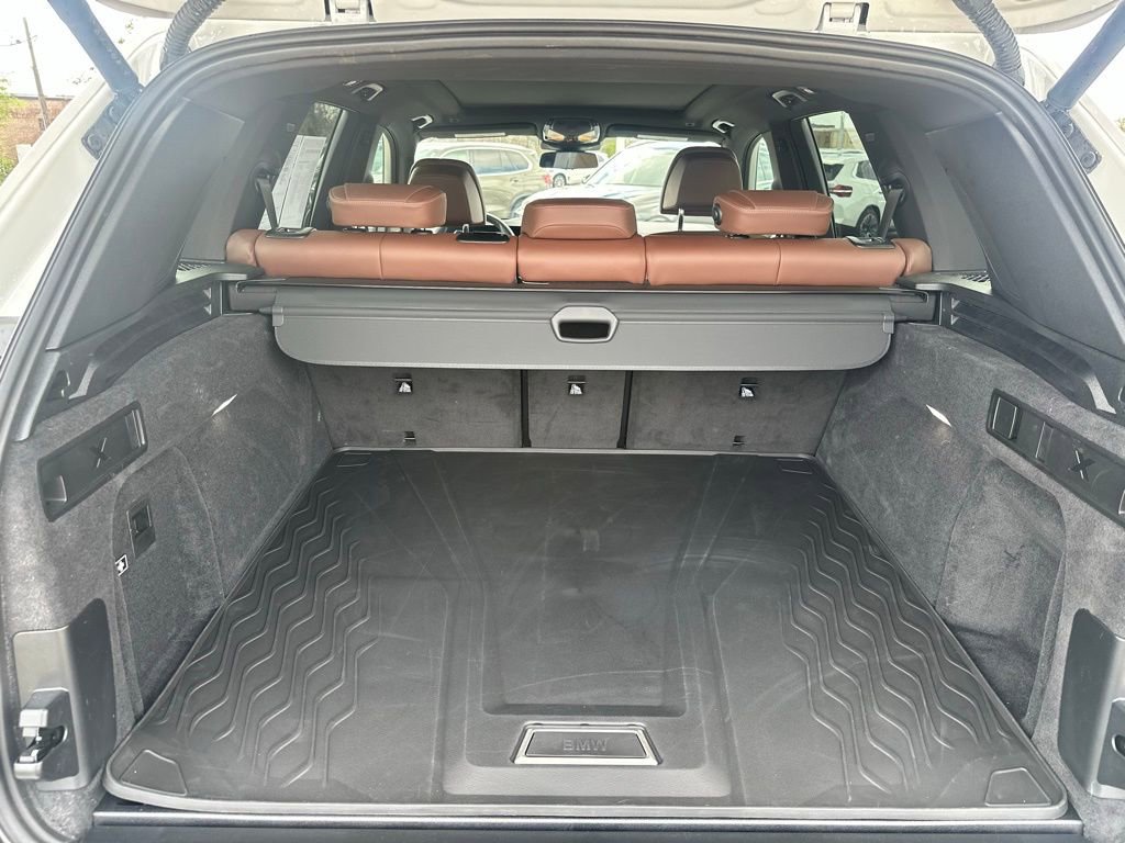 Certified 2026 BMW X5 xDrive40i w/ Climate Comfort Package image 23