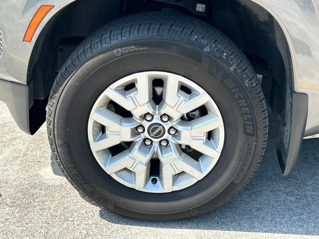 Certified 2024 Nissan Frontier SV w/ SV Convenience Package RWD image 50