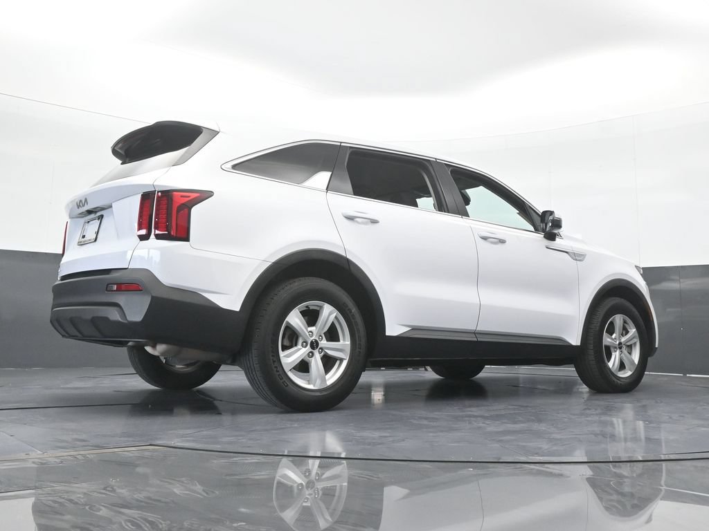 Used 2023 Kia Sorento LX FWD image 58