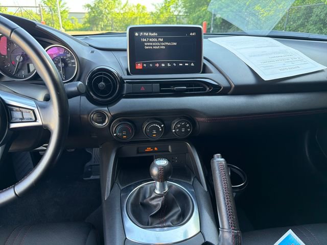 Used 2016 MAZDA MX-5 Miata Club RWD image 19