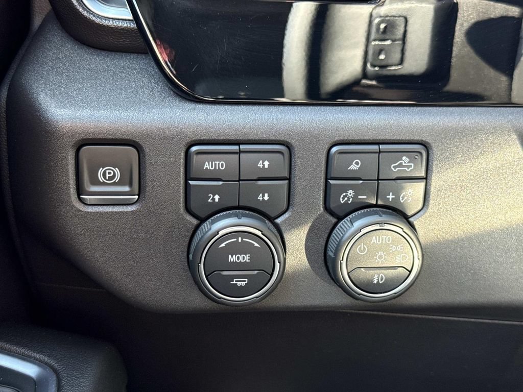 Used 2024 Chevrolet Silverado 1500 RST w/ Convenience Package II AWD/4WD image 13