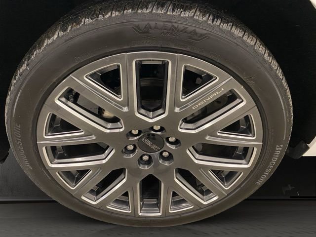 Used 2025 GMC Yukon Denali Ultimate w/ LPO, Floor Liner Package image 28