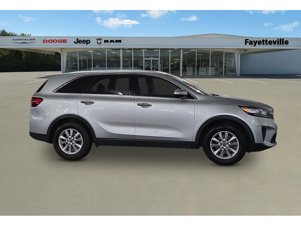 Used 2020 Kia Sorento L image 2