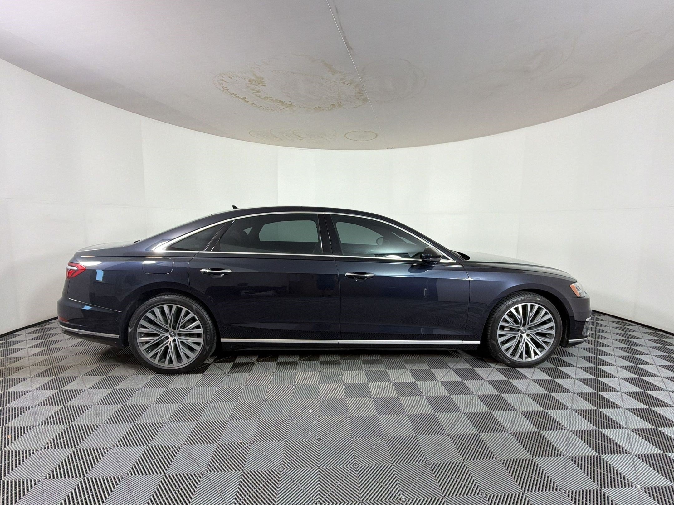 Used 2020 Audi A8 L 3.0T w/ Executive Package AWD/4WD image 7