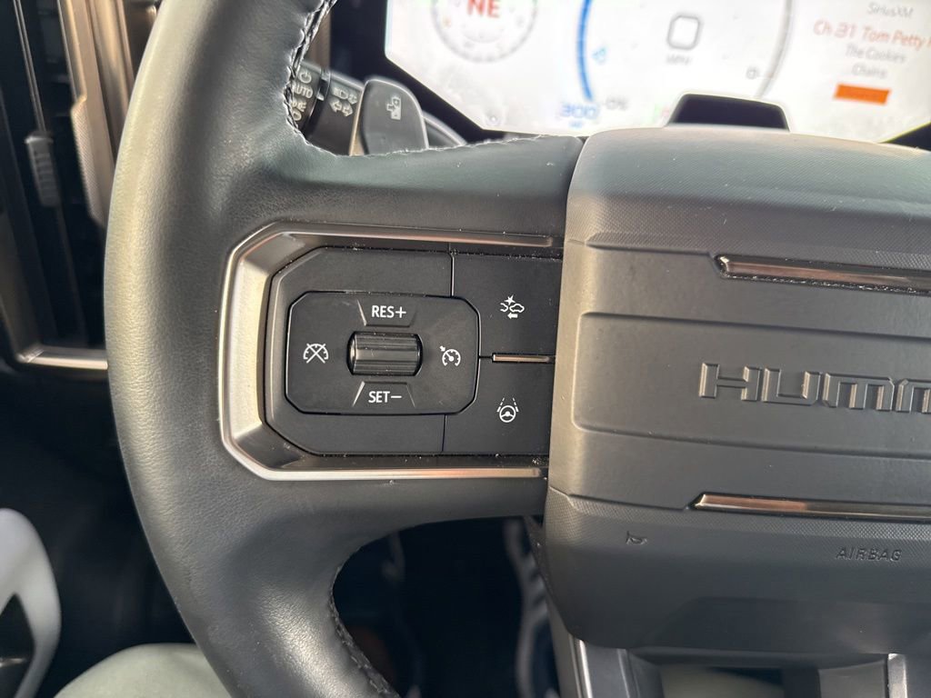 Used 2025 GMC Hummer EV 3X w/ LPO, Dark Essentials Package AWD/4WD image 43