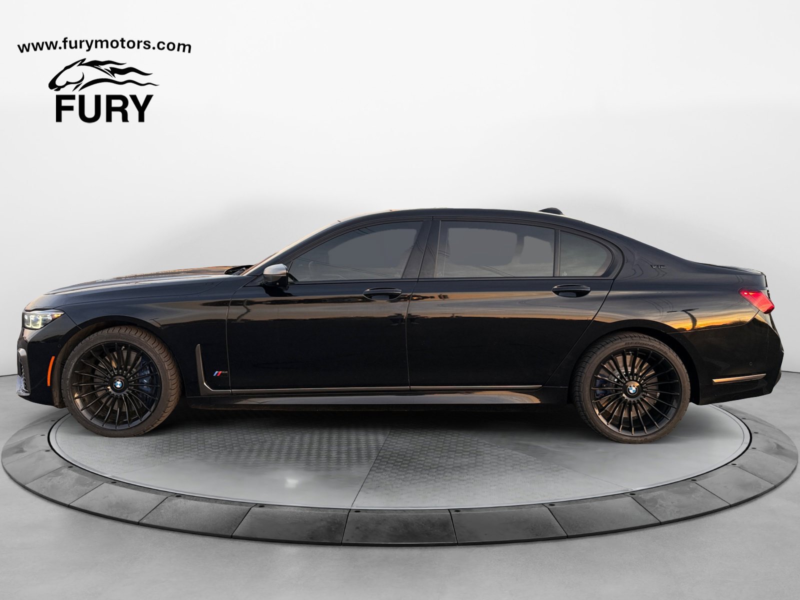 Used 2020 BMW M760i xDrive w/ Luxury Rear Seating Package AWD/4WD image 7