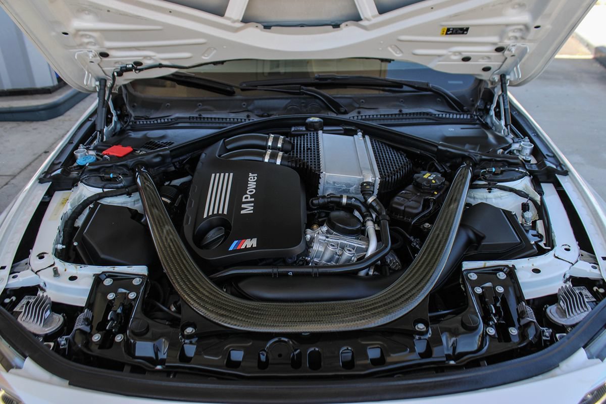 Used 2018 BMW M4 Coupe RWD image 12