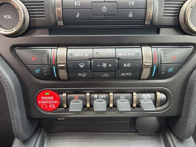 Used 2016 Ford Mustang Shelby GT350 w/ Technology Package image 18