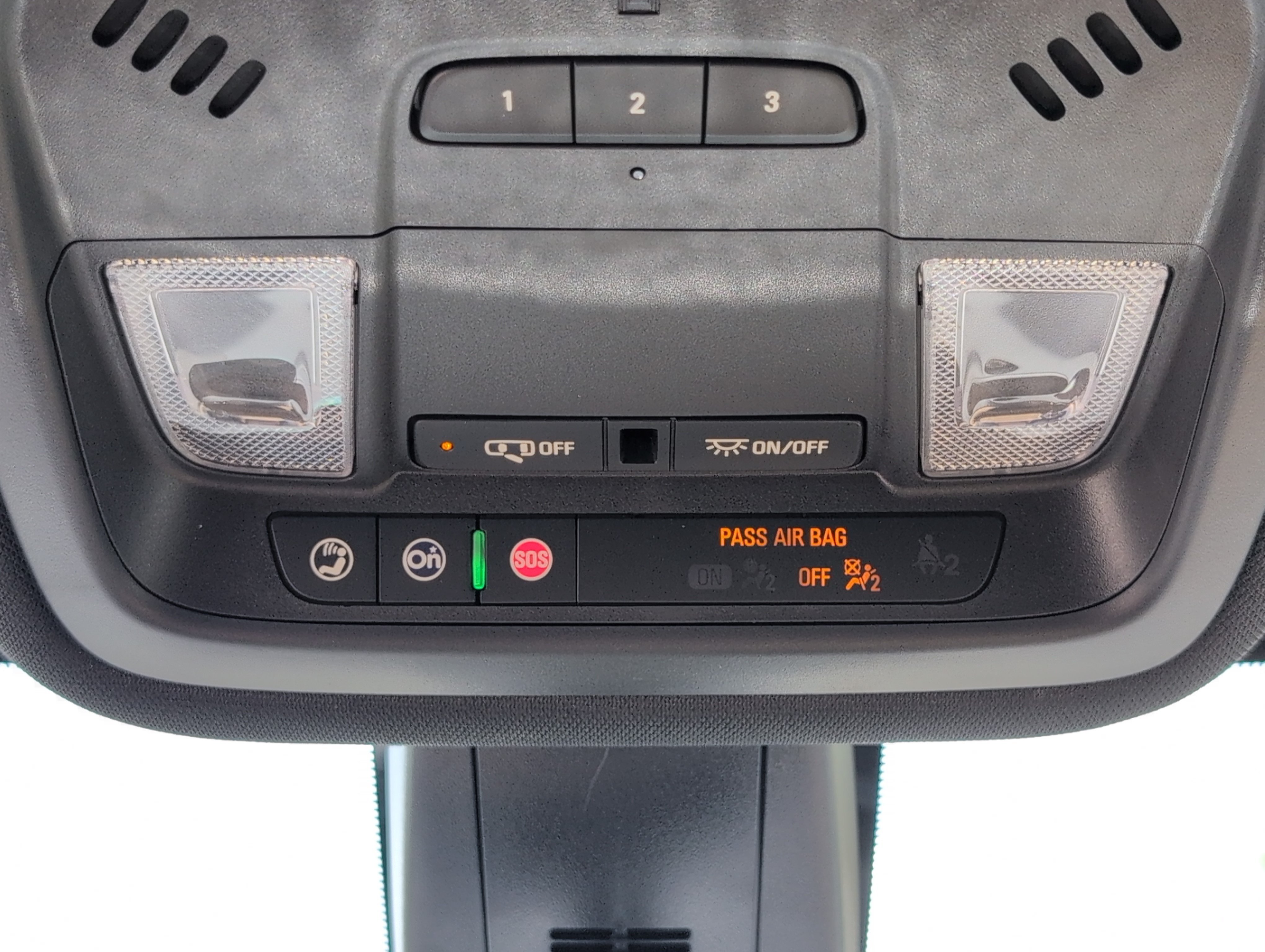 Used 2023 Chevrolet Traverse Premier FWD image 17