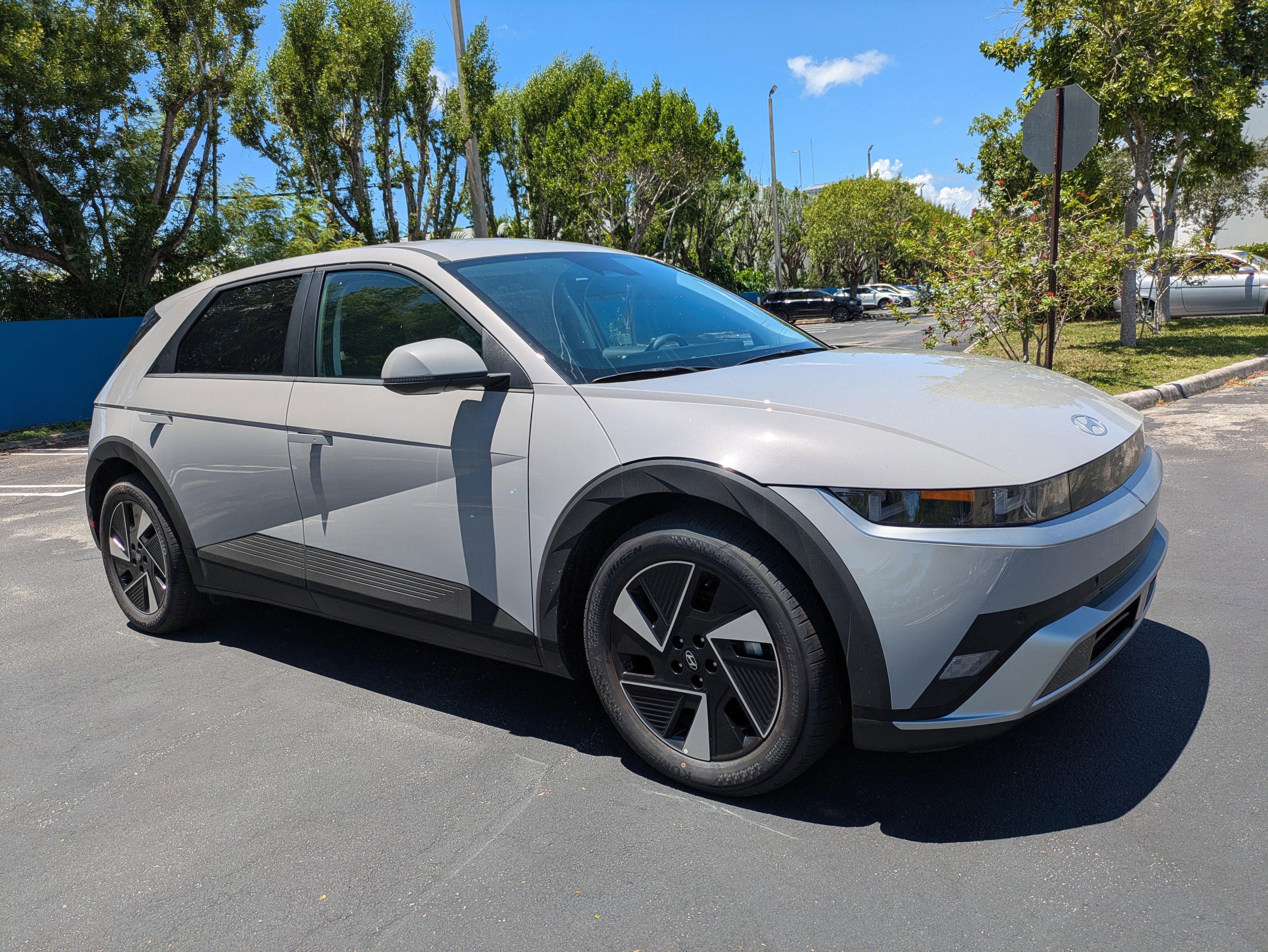 New 2025 Hyundai Ioniq 5 SE
