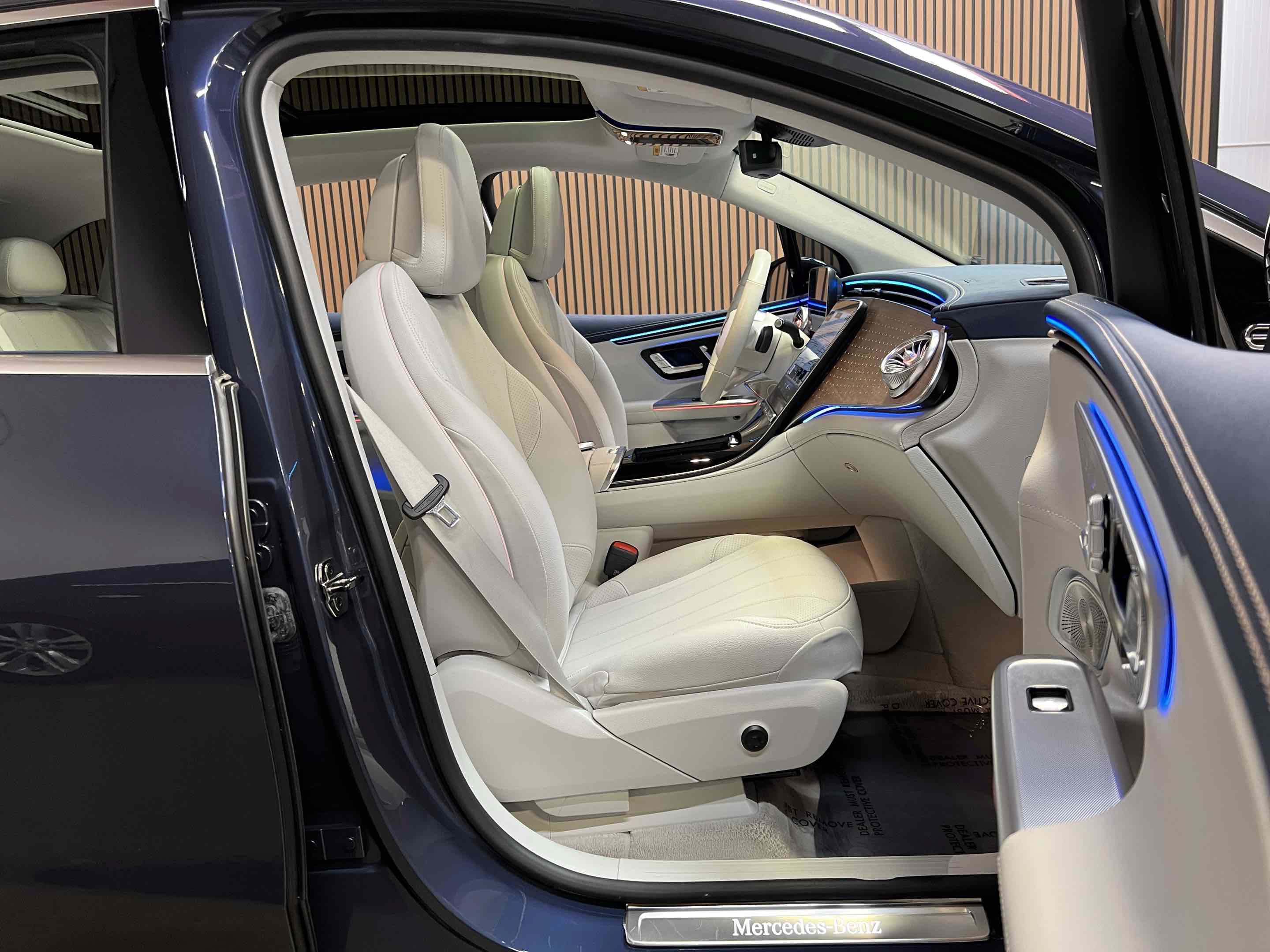 Used 2023 Mercedes-Benz EQE 350+ SUV w/ AMG Line Exterior Package image 33