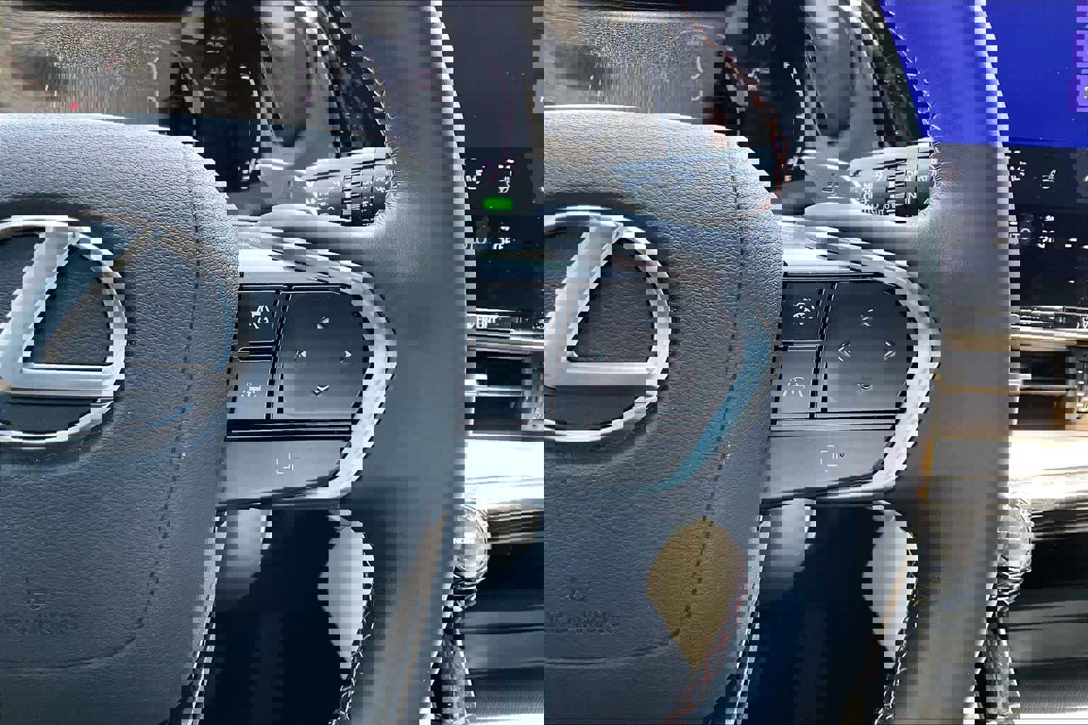 Used 2023 Lexus NX 350h AWD w/ Towing Package (2000 Lbs) image 23