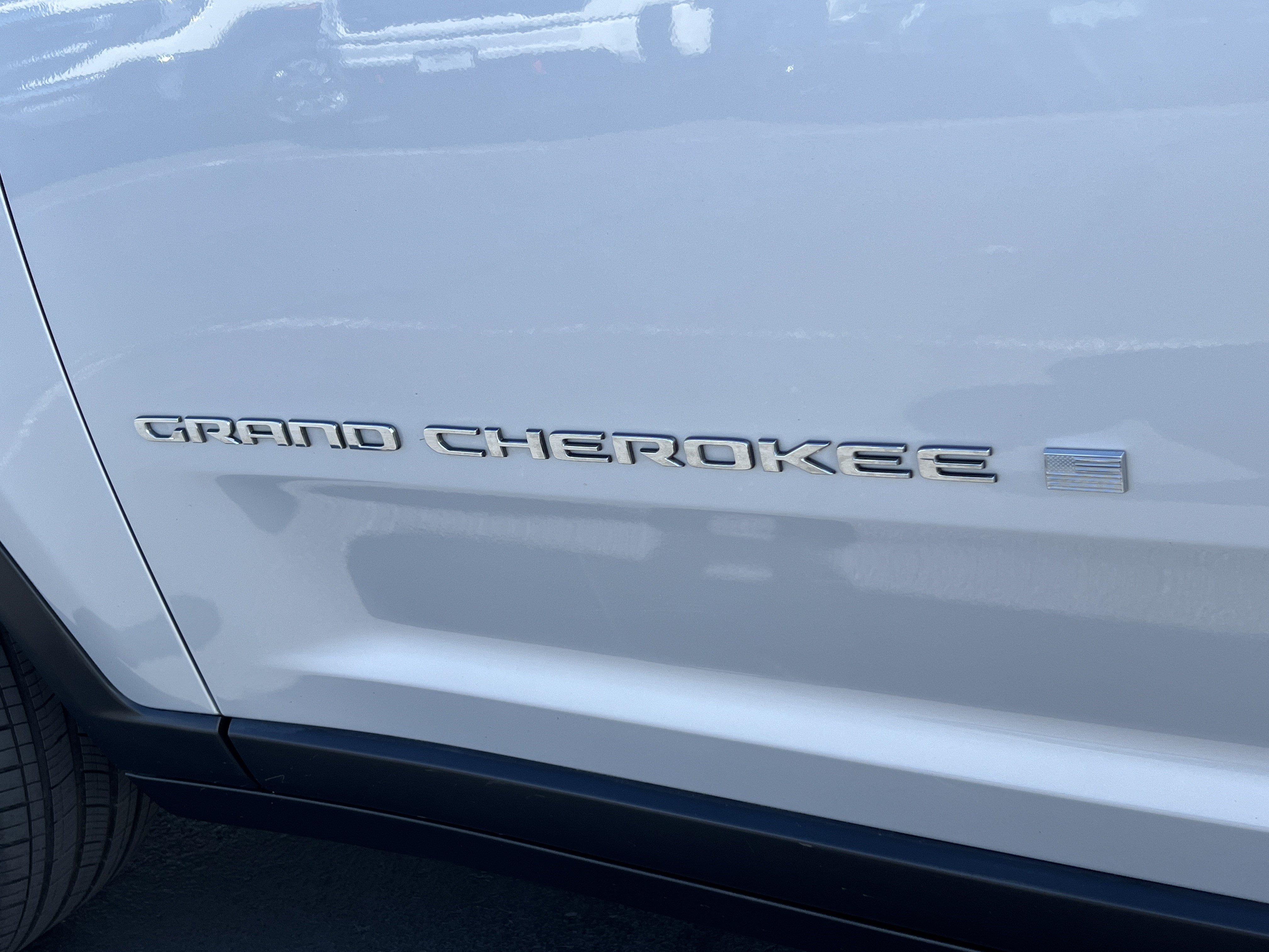 Used 2021 Jeep Grand Cherokee L Limited AWD/4WD image 9