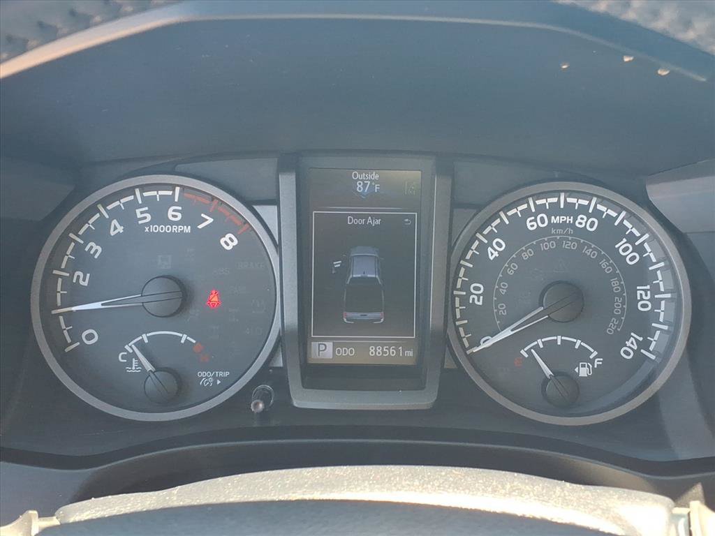 Used 2019 Toyota Tacoma TRD Sport AWD/4WD image 11