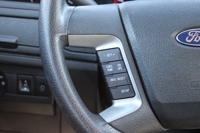 Used 2012 Ford Fusion SE image 25