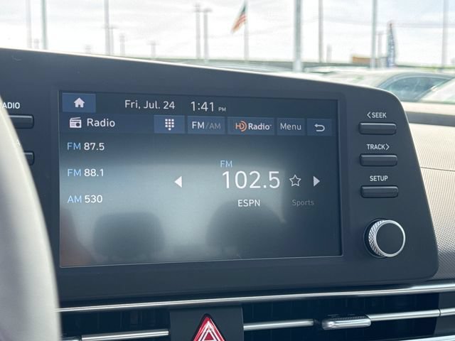 New 2026 Hyundai Elantra SEL Sport Premium FWD image 18