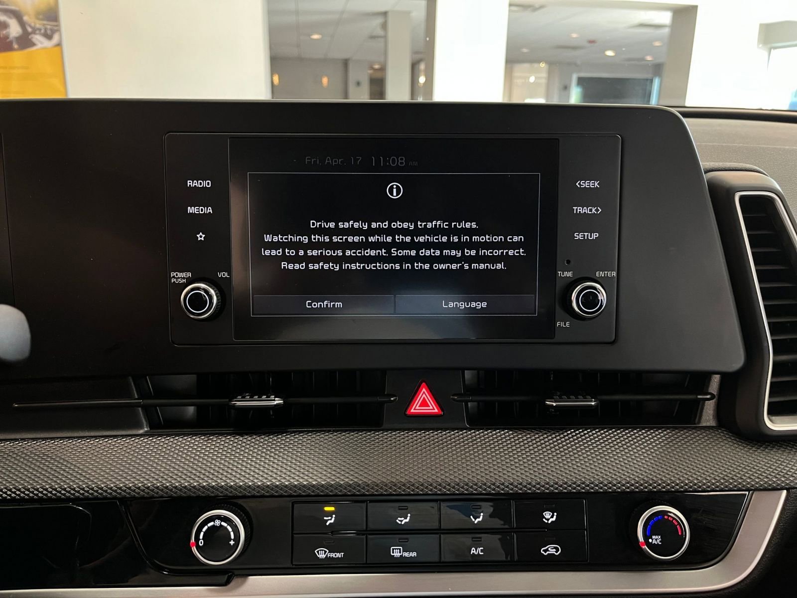 Used 2025 Kia Sportage LX image 20