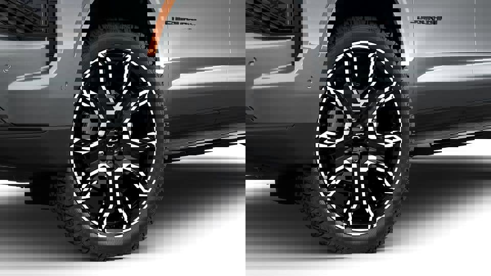 New 2026 Chevrolet Suburban RST image 6