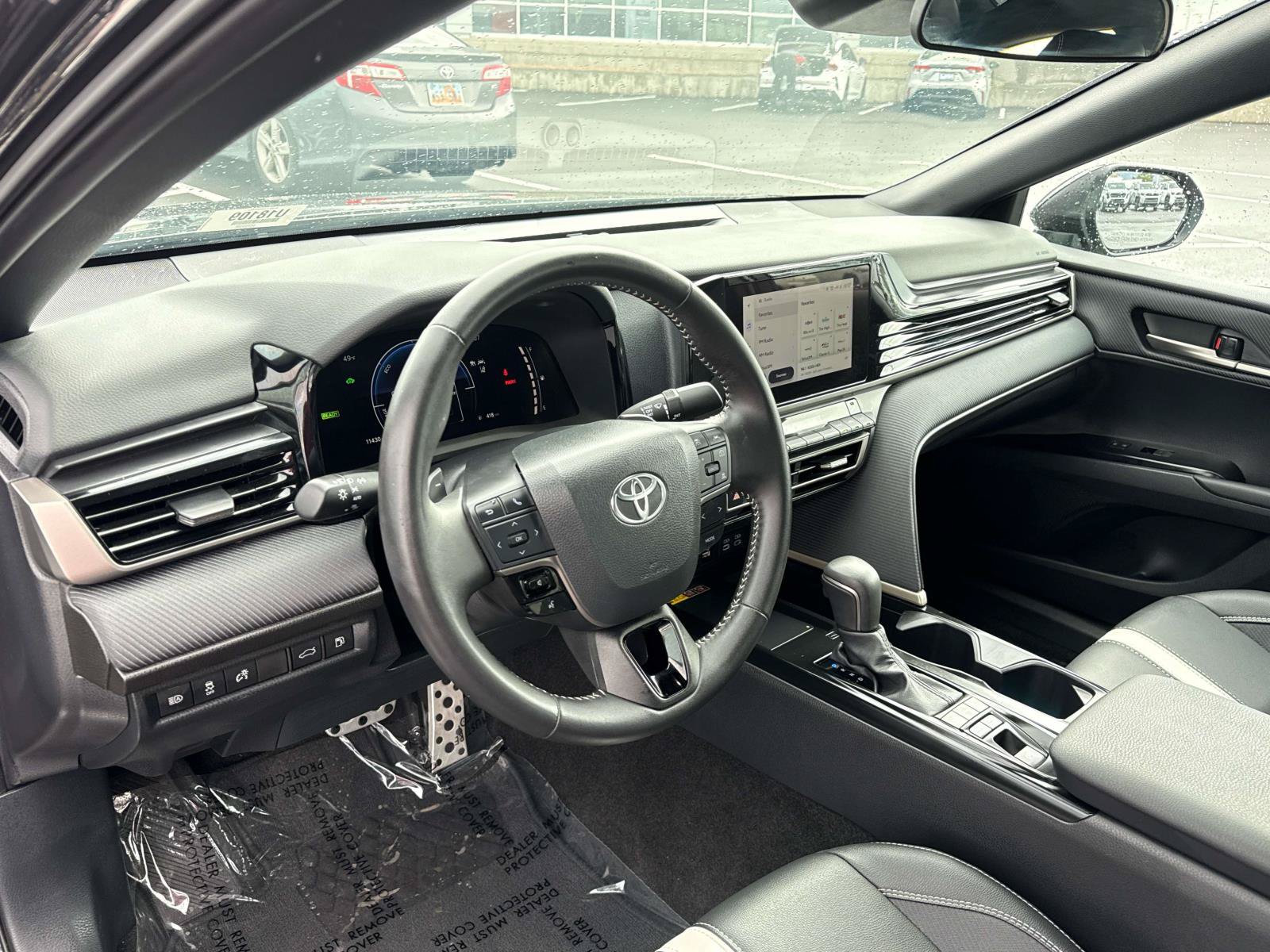 Used 2026 Toyota Camry SE FWD image 10