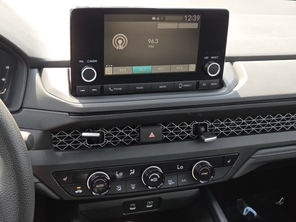 Certified 2023 Honda Accord EX image 31