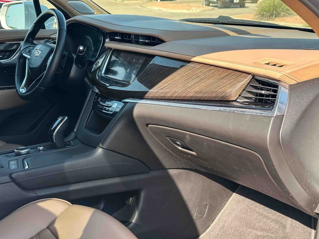 Used 2020 Cadillac XT6 Premium Luxury w/ Platinum Package FWD image 23