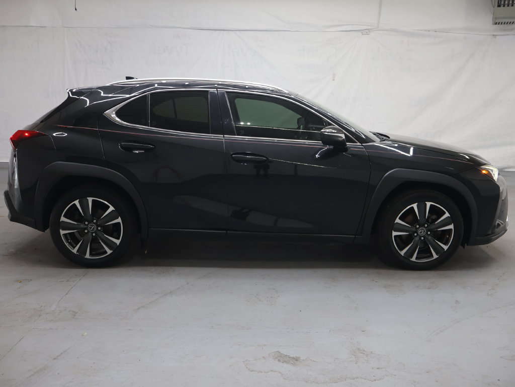 Used 2020 Lexus UX 200 w/ Premium Package FWD image 8