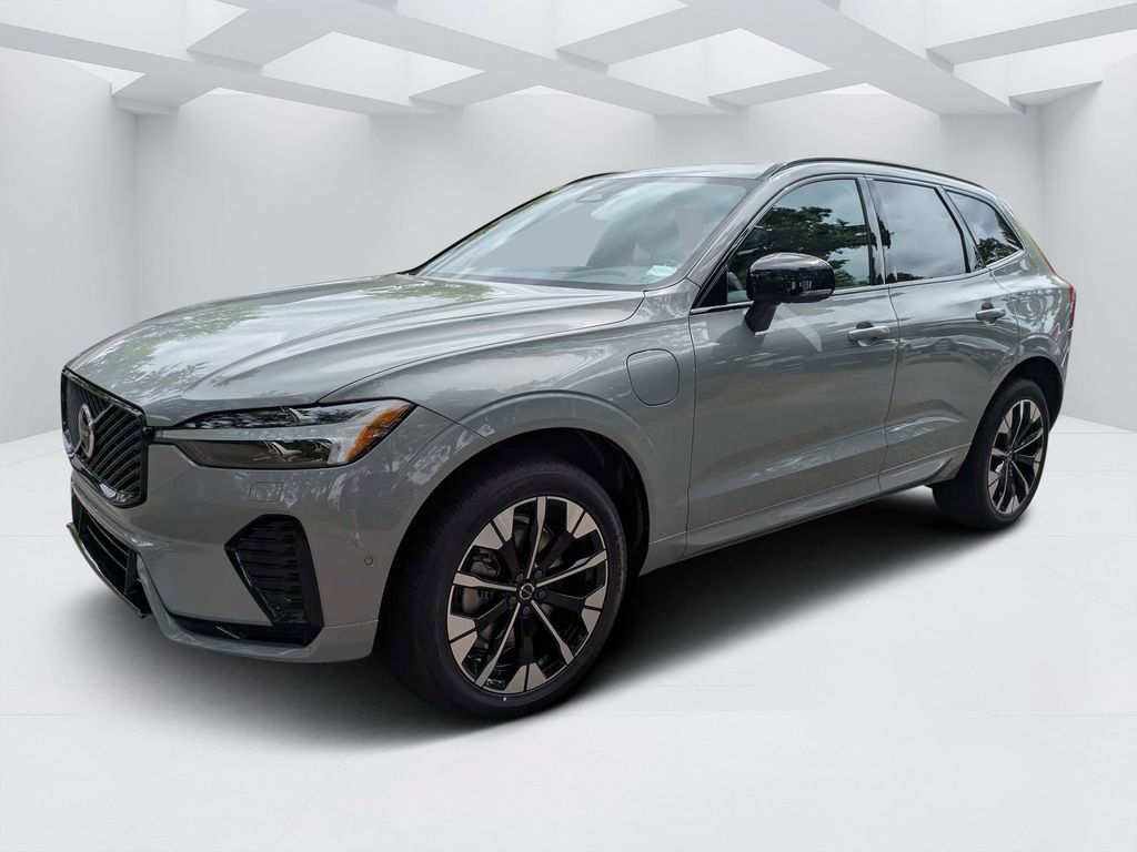 New 2026 Volvo XC60 T8 Plus w/ Protection Package Premier AWD/4WD image 7