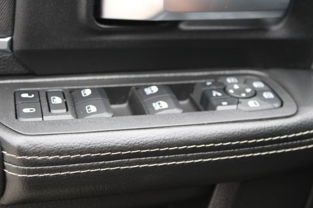 Used 2025 RAM 3500 Big Horn AWD/4WD image 25