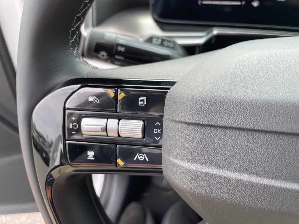 New 2026 Kia Sorento S FWD image 22