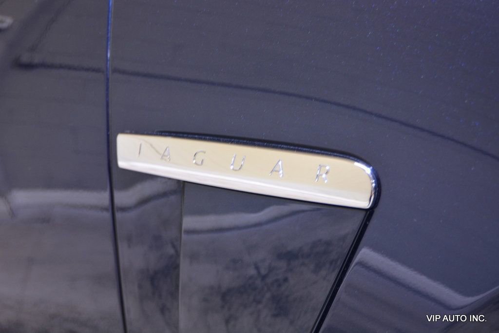 Used 2012 Jaguar XF image 35