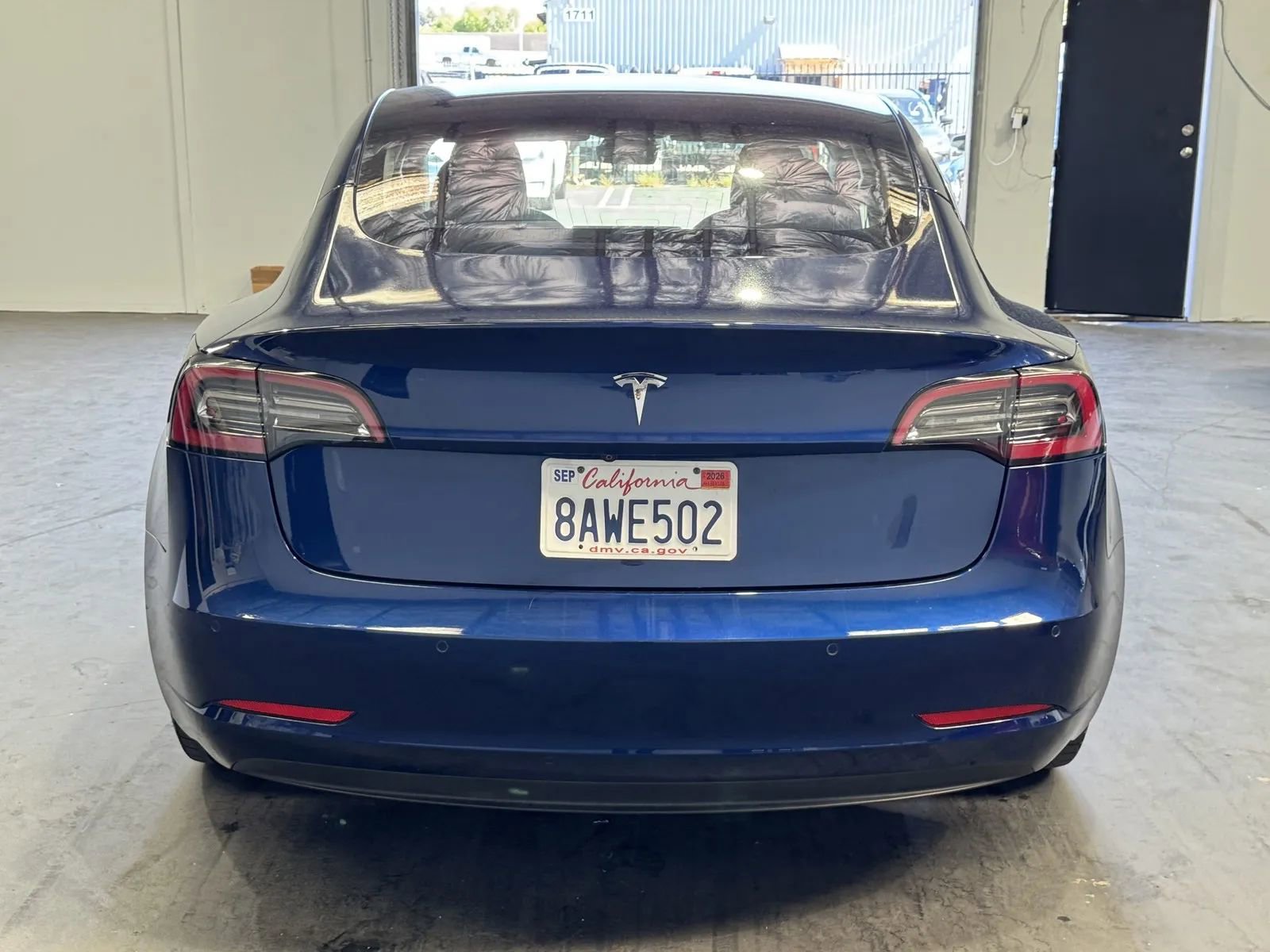 Used 2017 Tesla Model 3 Long Range image 3