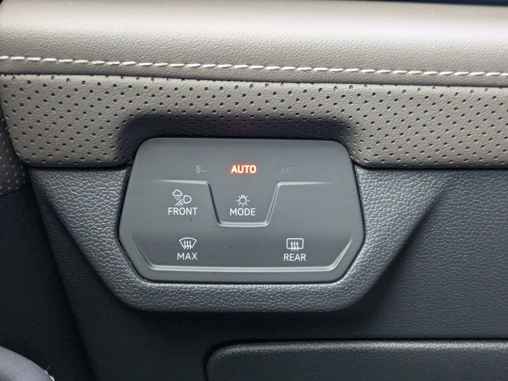 Used 2024 Volkswagen Atlas SEL image 28