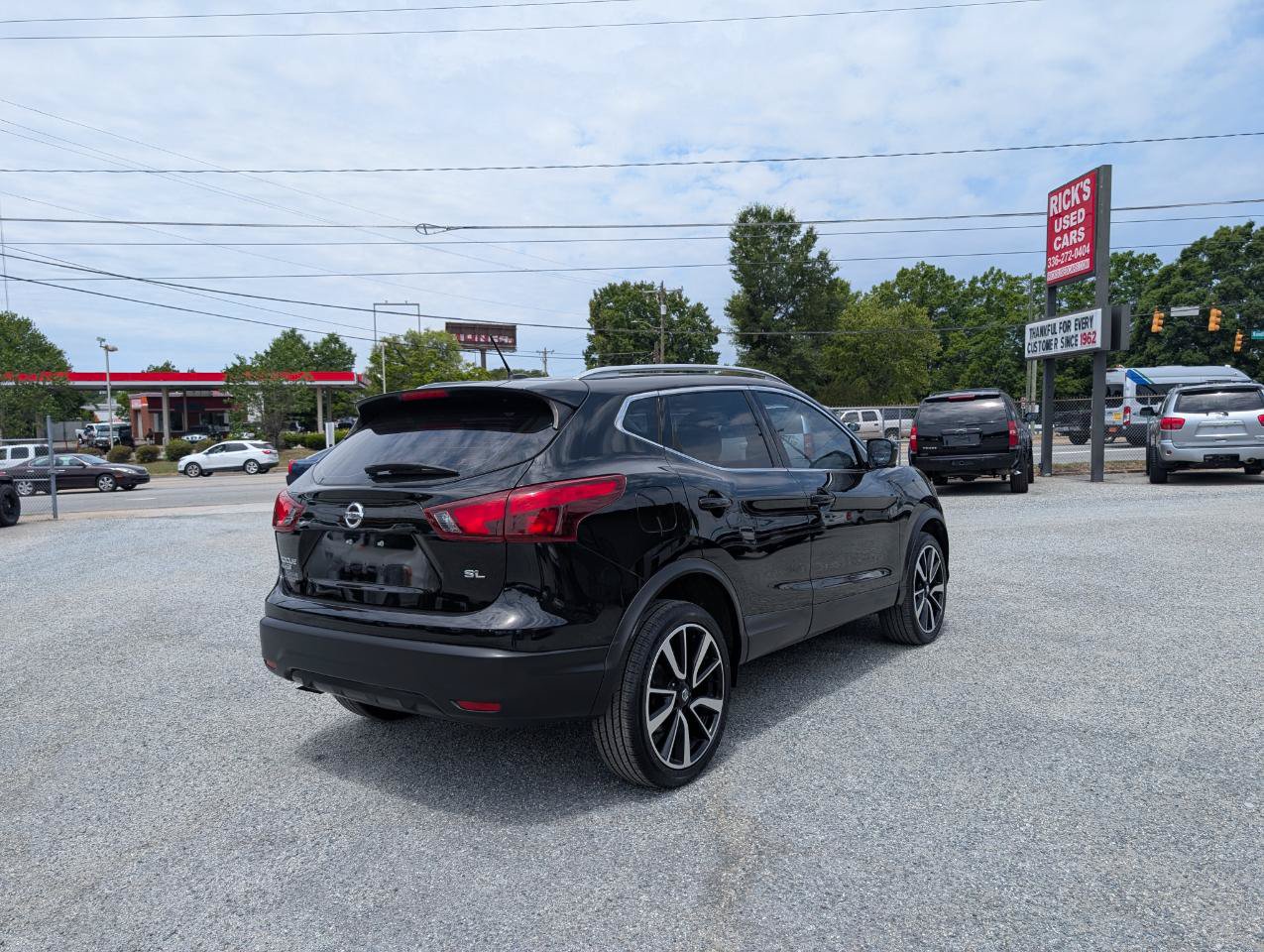 Used 2018 Nissan Rogue Sport SL w/ SL Premium Package FWD image 7
