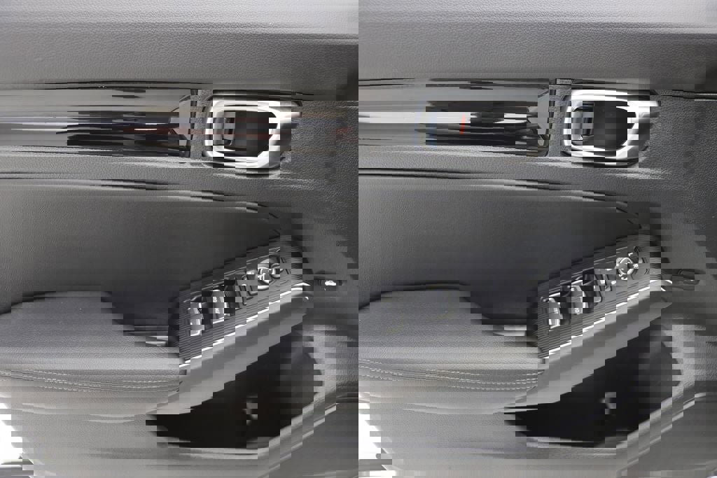 Used 2025 Honda Civic Sport Touring image 15