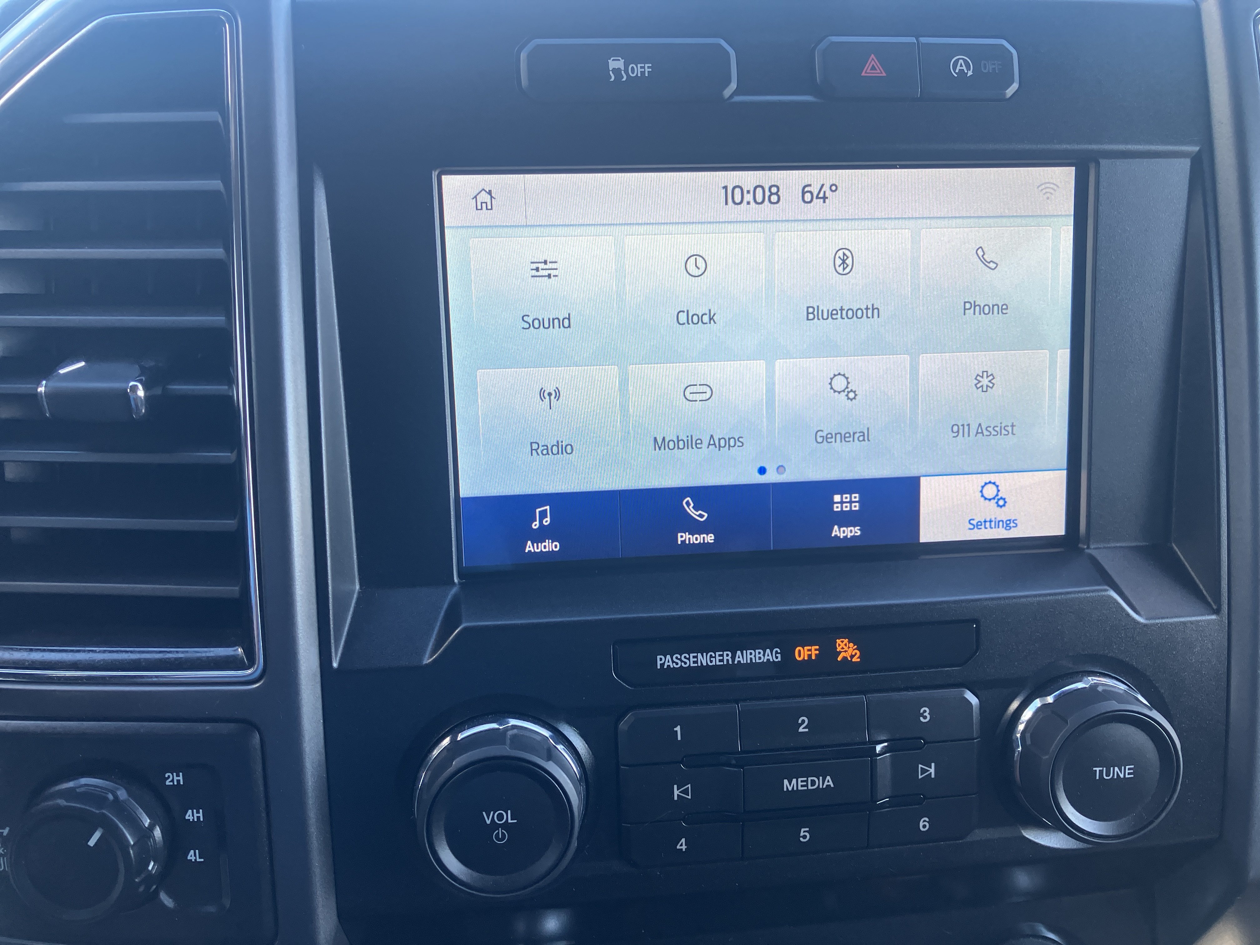 Used 2020 Ford F150 XLT w/ Equipment Group 302A Luxury AWD/4WD image 25