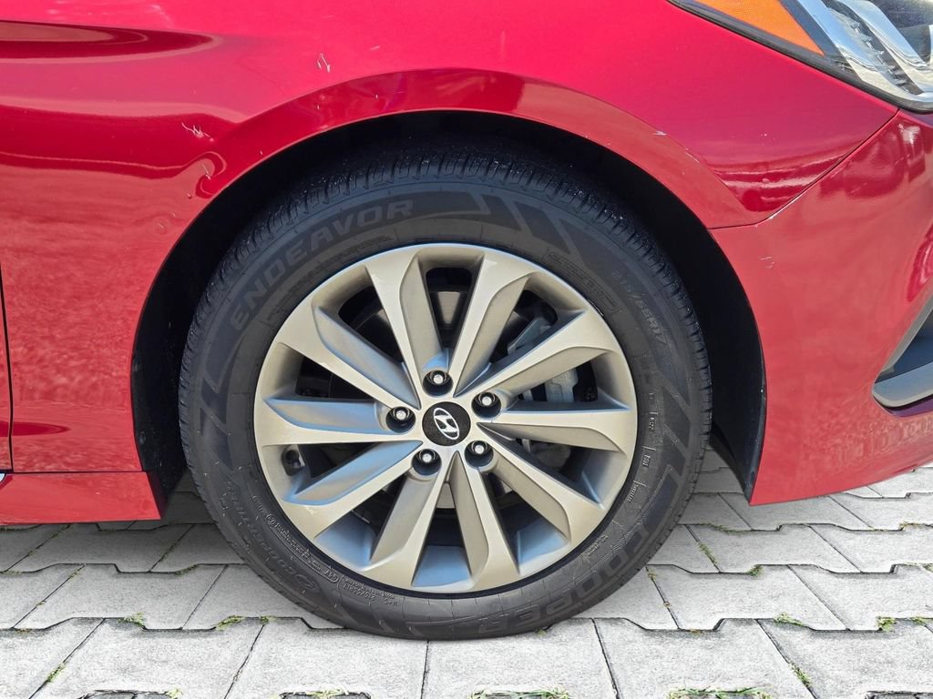 Used 2015 Hyundai Sonata Sport FWD image 2