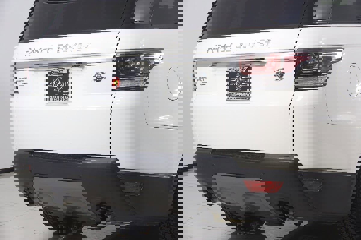 Used 2016 Land Rover Range Rover Sport SE image 41