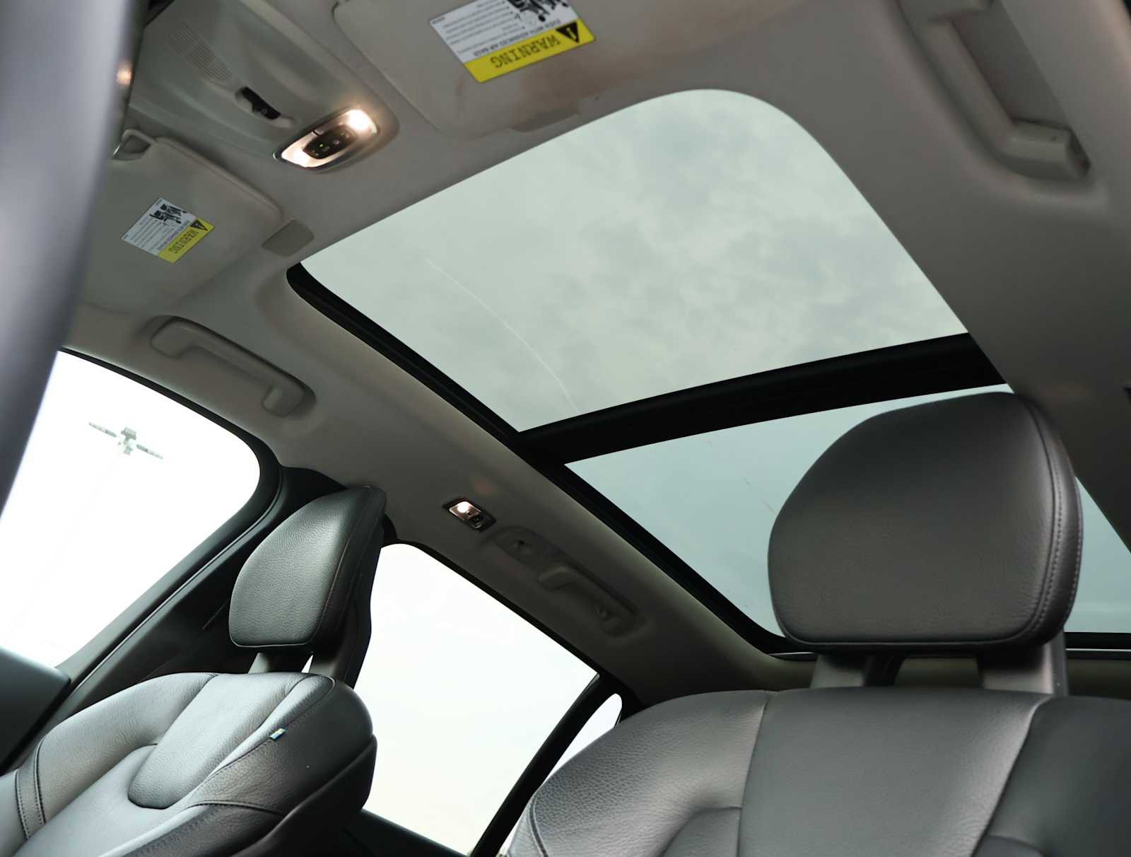 Used 2020 Volvo XC90 T6 Momentum image 24
