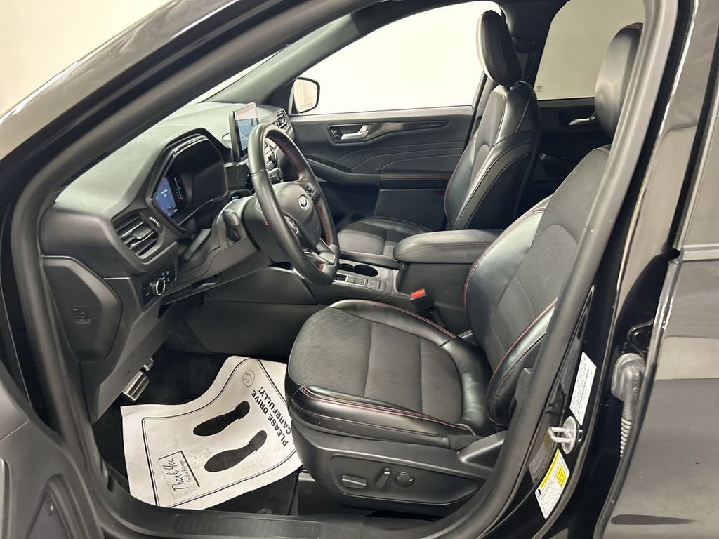 Used 2024 Ford Escape ST-Line AWD/4WD image 9