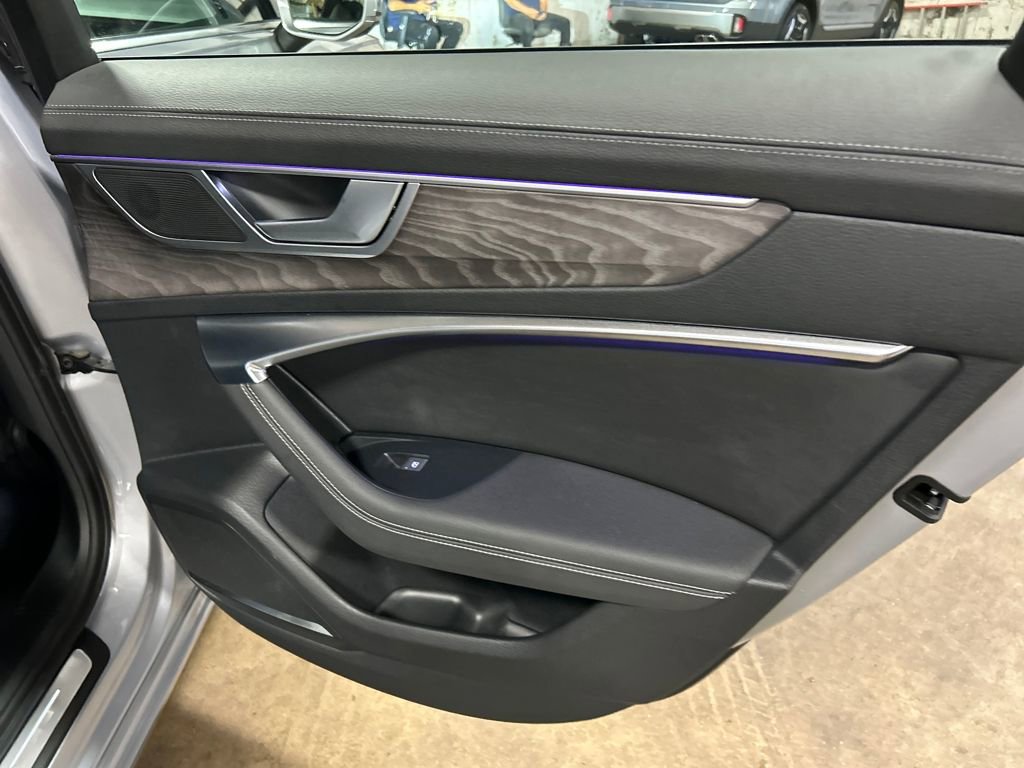Used 2024 Audi A6 Premium Plus image 29