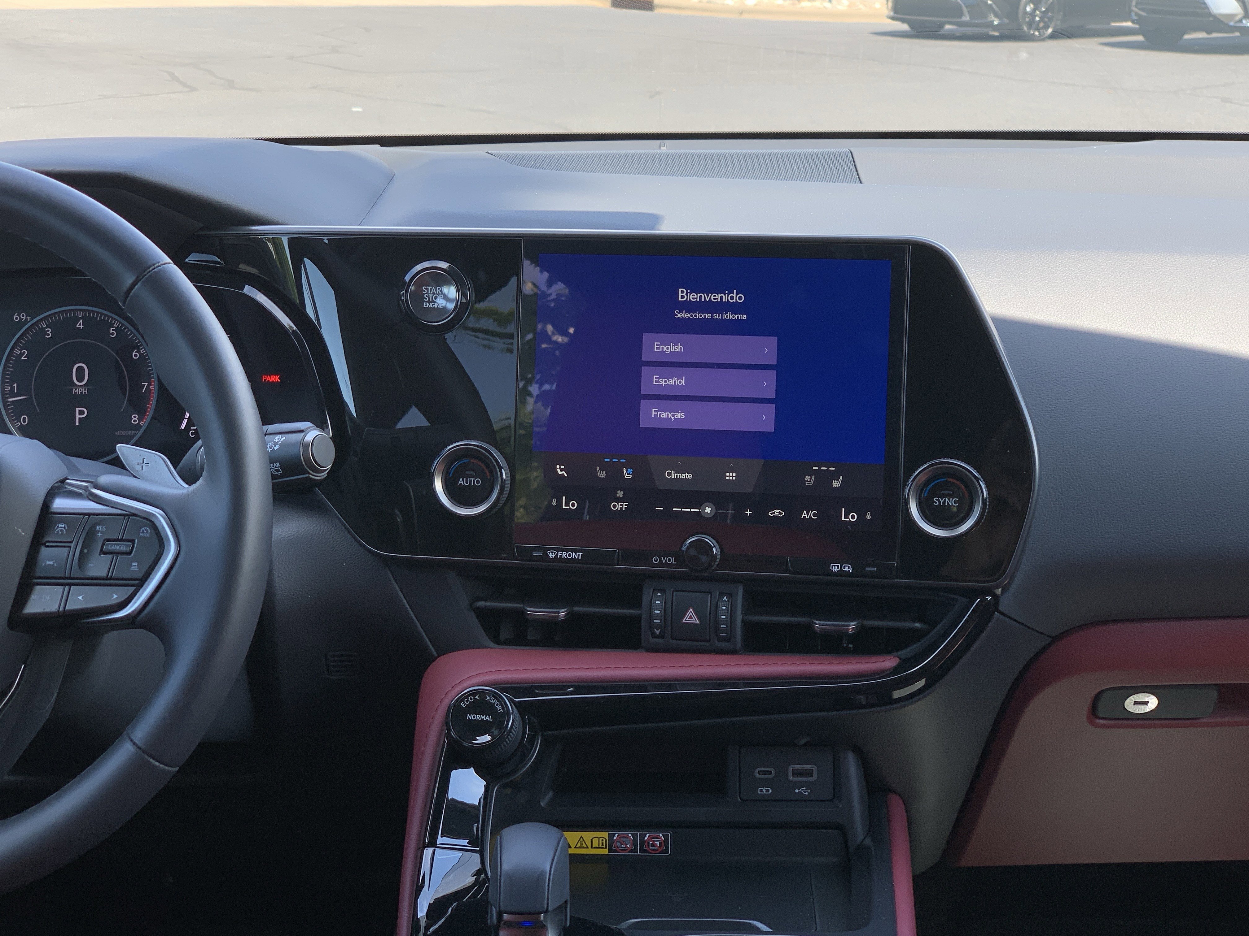 Used 2025 Lexus NX 250 FWD w/ Accessory Package (Z1) image 31
