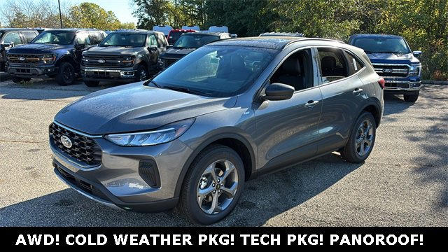 New 2026 Ford Escape ST-Line w/ Tech Pack #1 image 2
