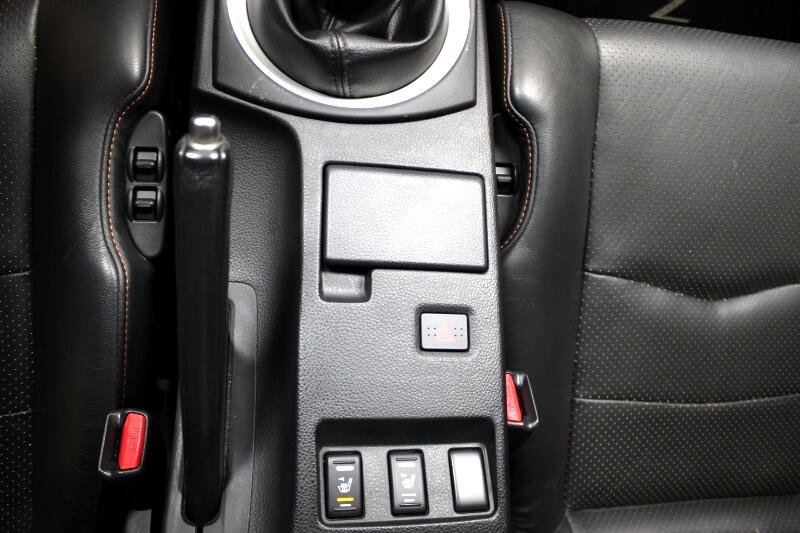 Used 2004 Nissan 350Z Touring w/ Cargo Convenience Pkg image 11