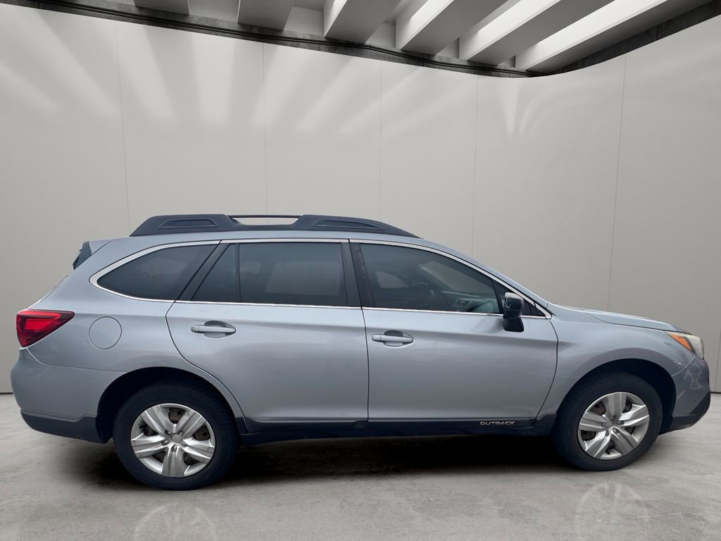 Used 2015 Subaru Outback 2.5i AWD/4WD image 5